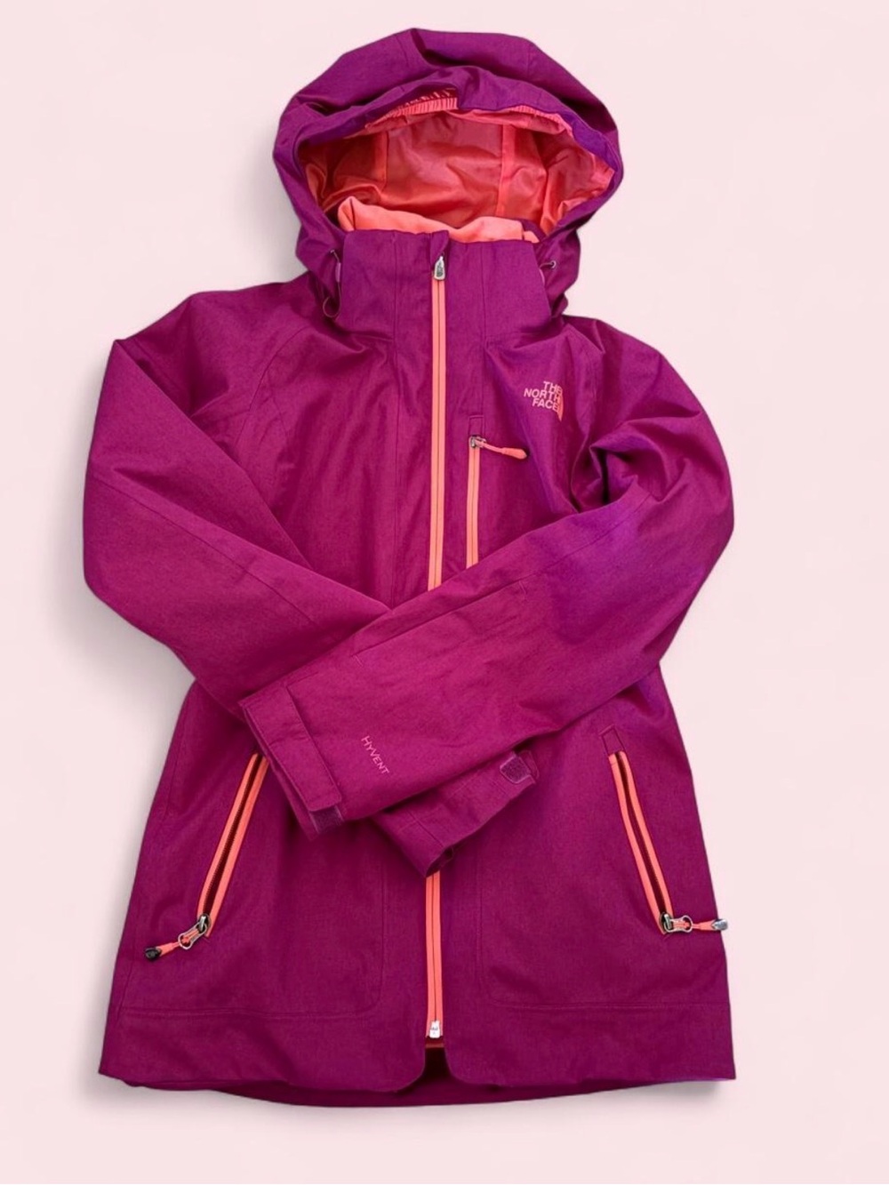 The North Face HyVent Waterproof Ski / Snowboard Jacket Magenta XS